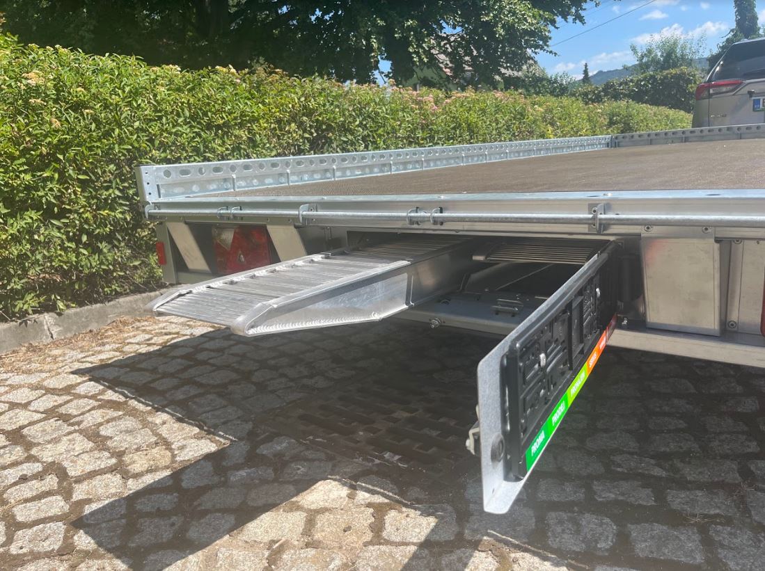 CARRIER XL - PŘEPRAVNÍK AUT A STROJŮ